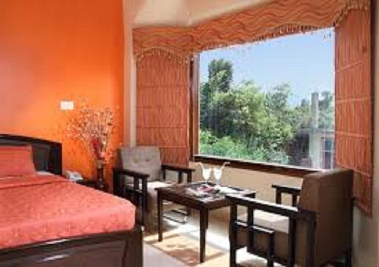 Polo Regency Hotel Sundarnagar Eksteriør billede