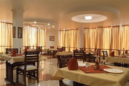 Polo Regency Hotel Sundarnagar Eksteriør billede